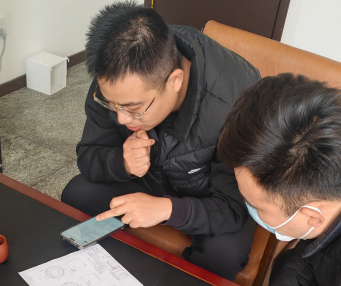 होंगज़िफ़ेंग टेक्नोलॉजी टीम को एक बार फिर ग्राहकों से उच्च प्रशंसा मिली है।